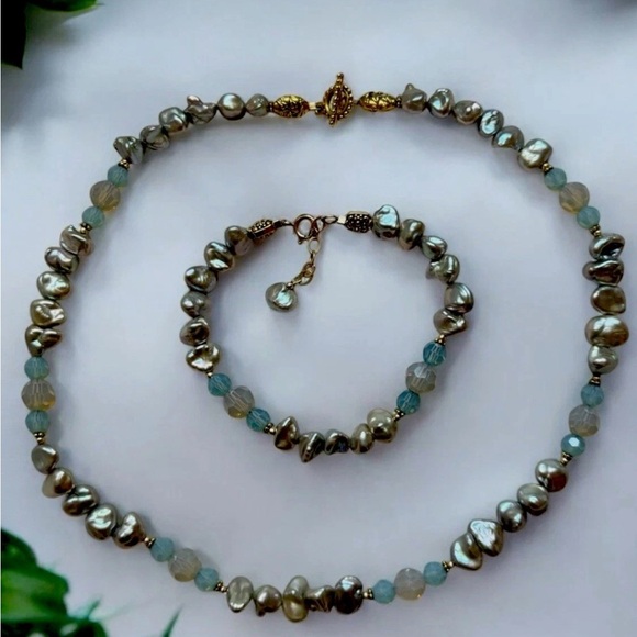 Rare Kashi Fireball Peacock Blue and Silver Tahitian Pearl 12k Gold Necklace Set - Picture 5 of 5